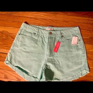 New with tags, light green high waisted shorts.